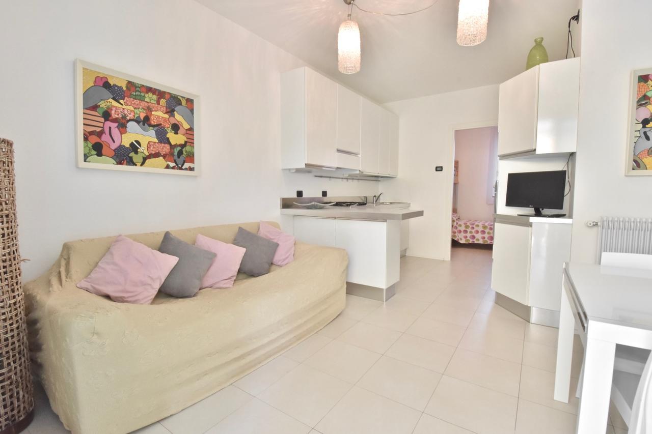 Liro Apartments Lido di Jesolo Bagian luar foto